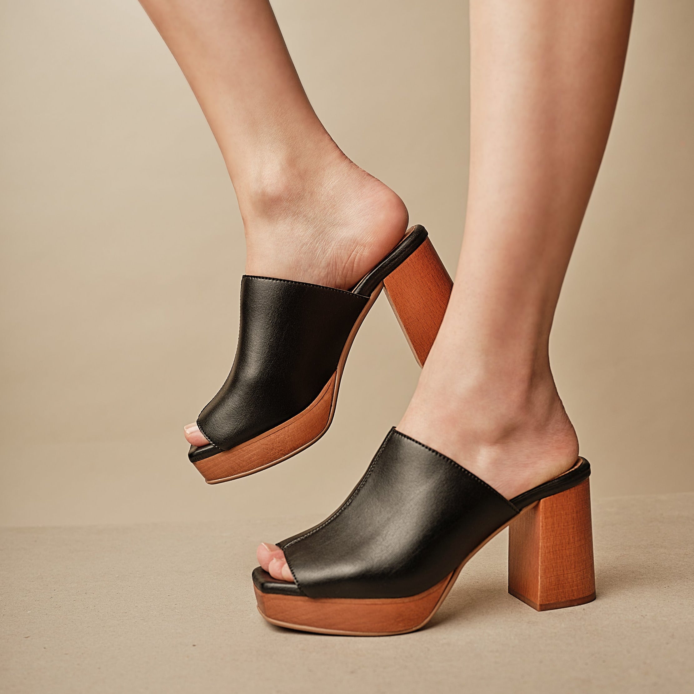 BHAVA MINA VEGAN PLATFORM ARTISAN COMFORT MULE BLACK