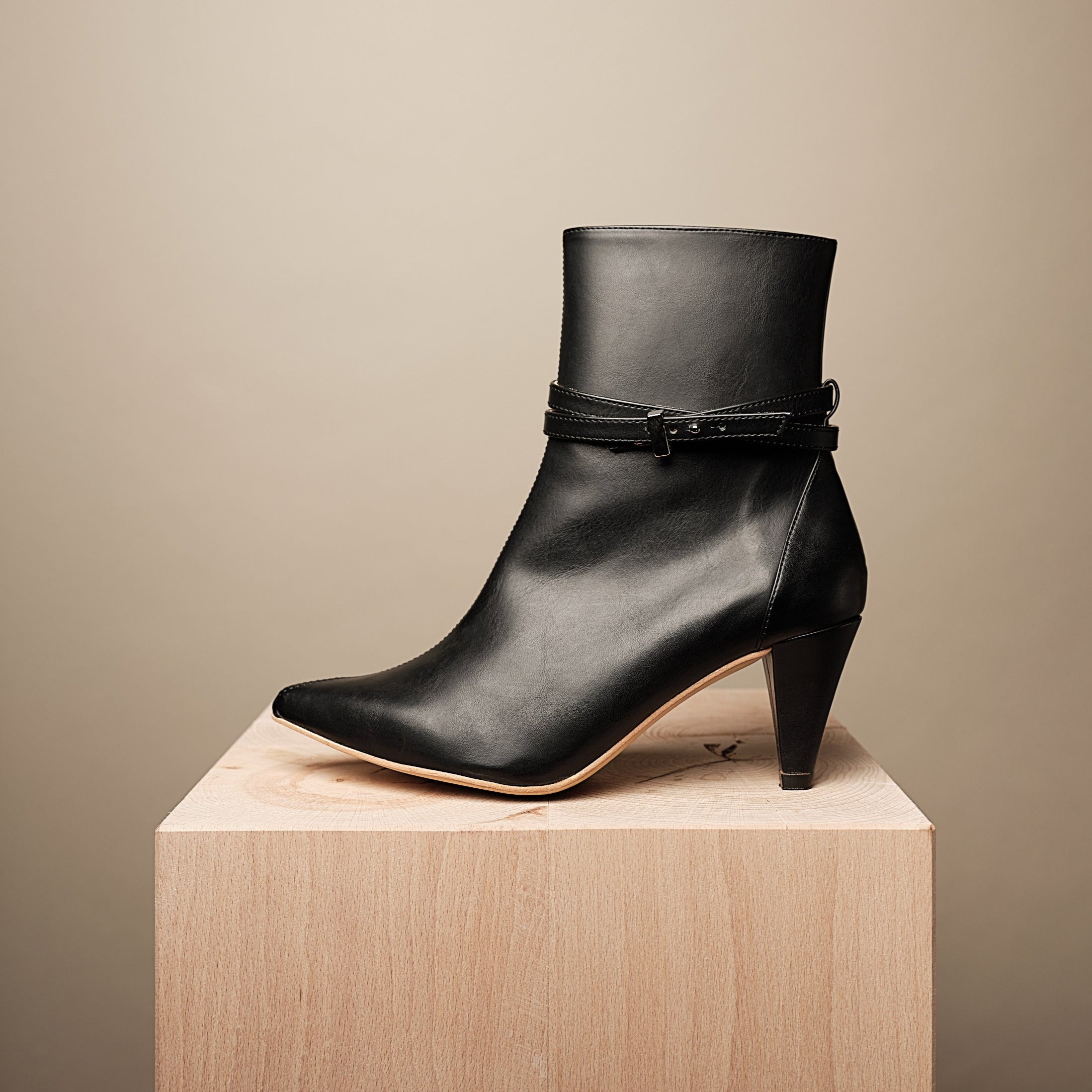 BHAVA VEGAN BOOT SALE