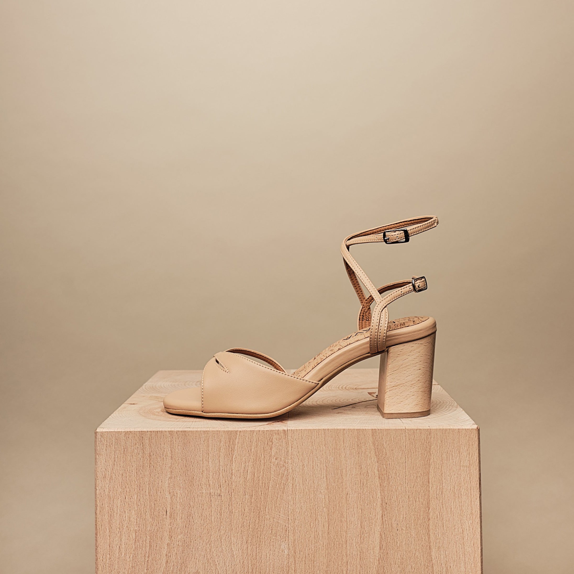 VEGAN AMBER STRAPPY HEEL COMFORT SANDAL NUDE