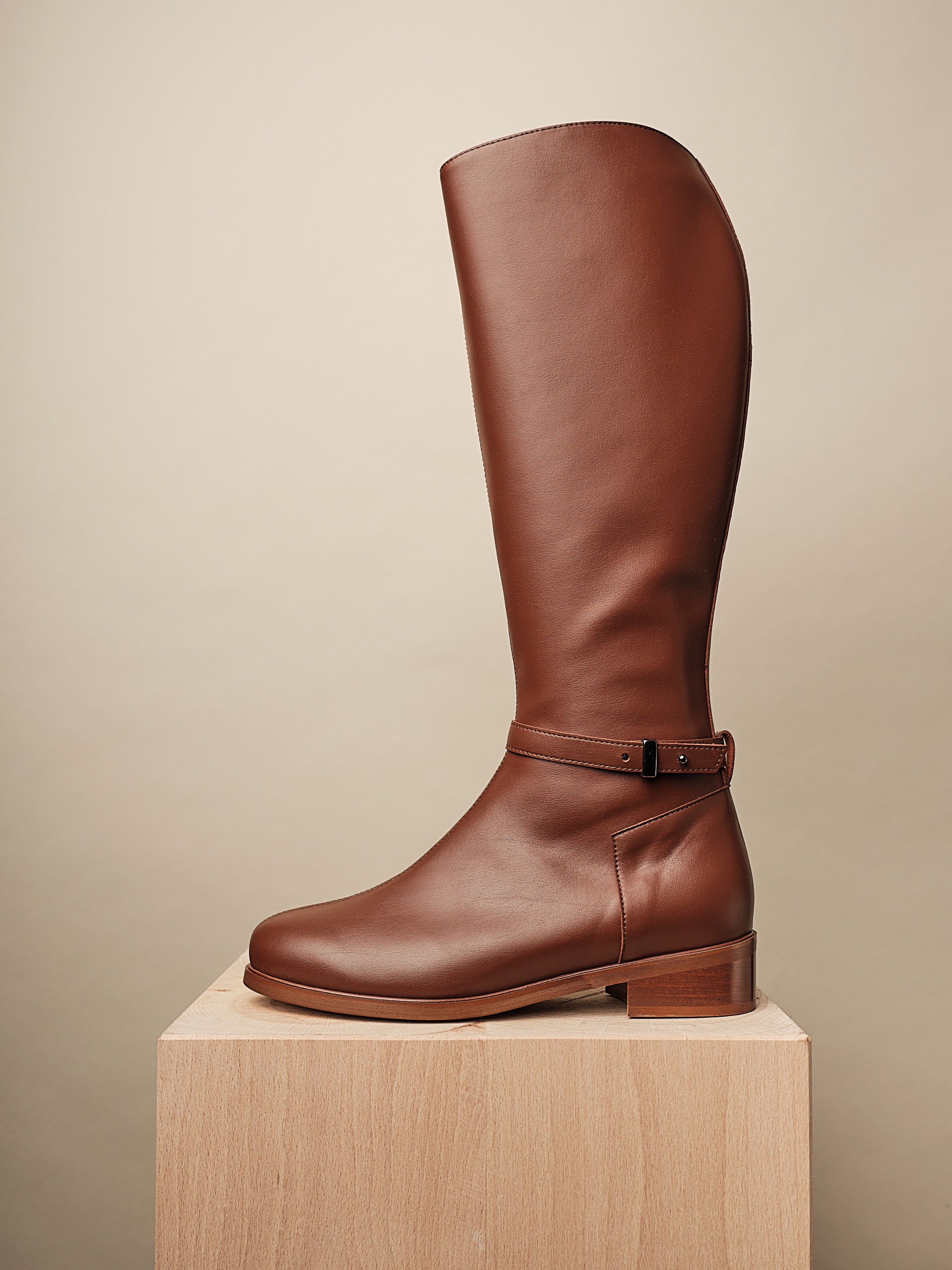 LAST CHANCE MEADOW KNEE BOOT