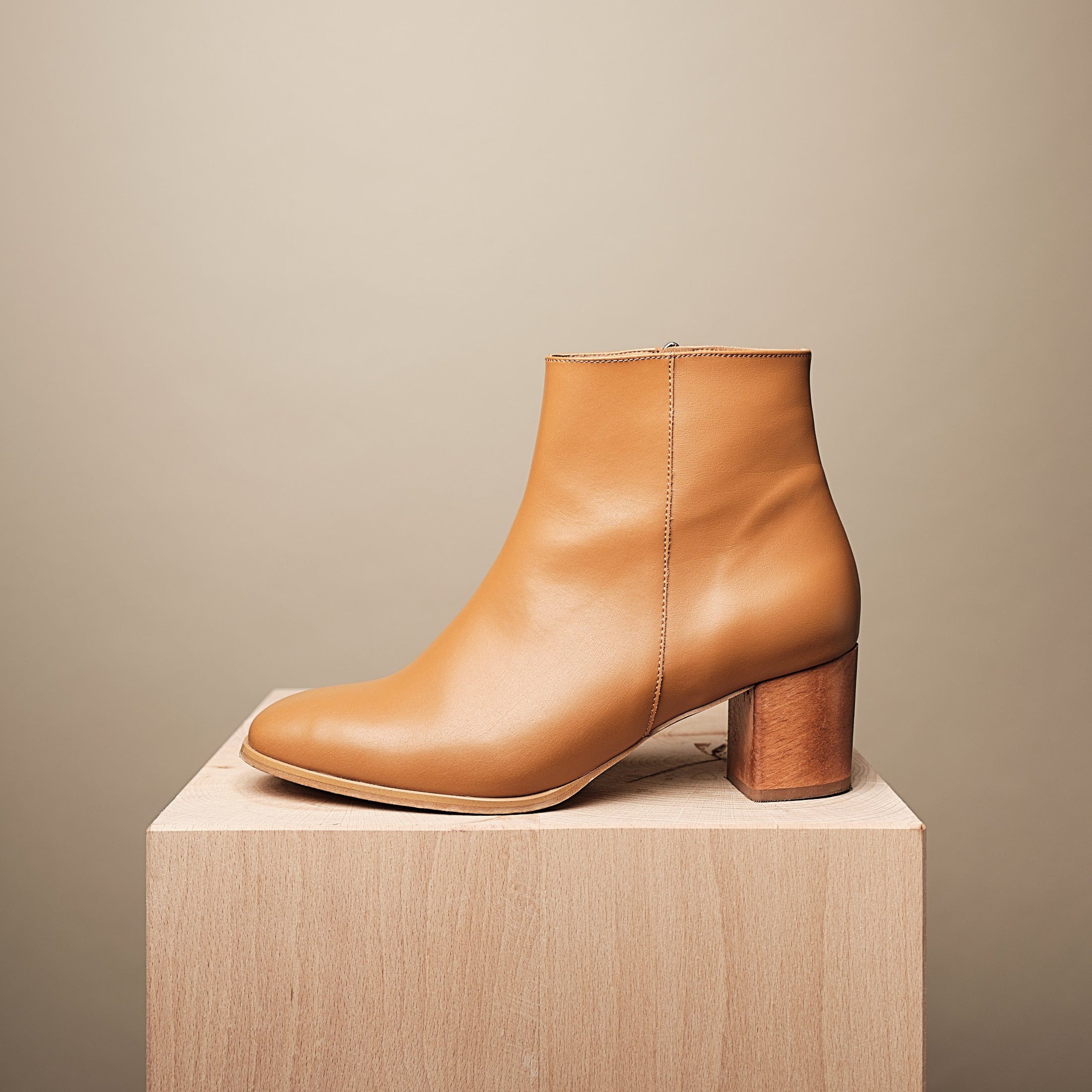BHAVA BEST VEGAN ANKLE BOOTIE JACKIE IVORY