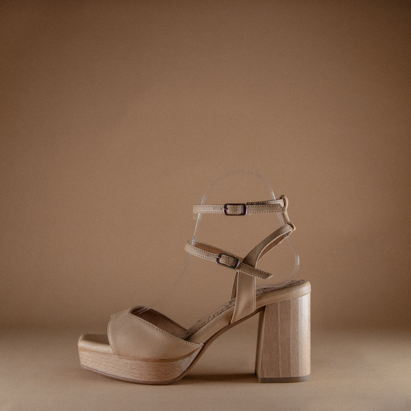 Lola Platform Sandal