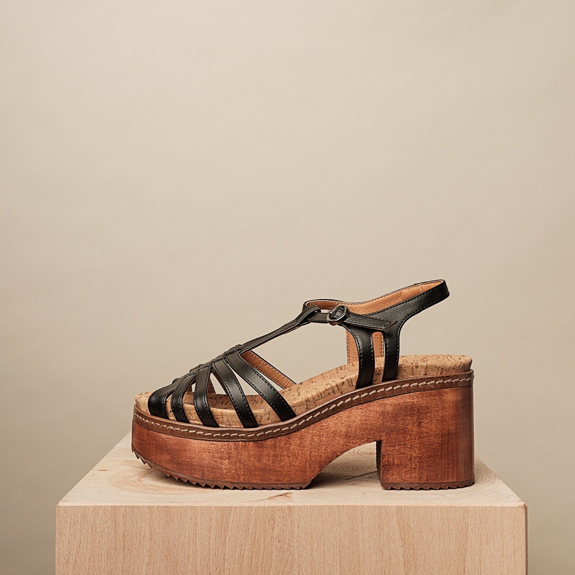 BHAVA DONNA RETRO 70'S VEGAN STRAPPY PLATFORM WOOD CLOG BLACK