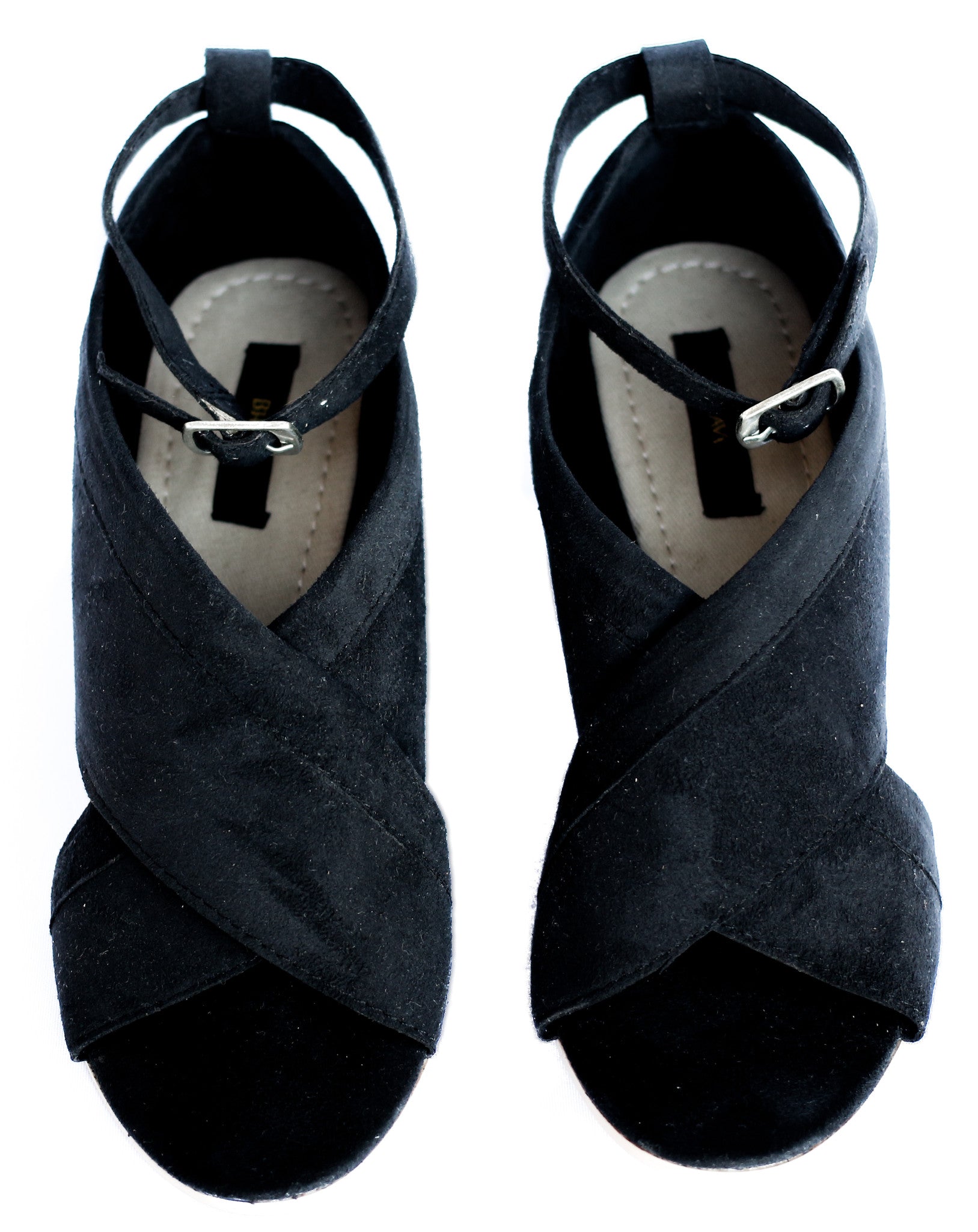 Sheldon Crisscross Black Wedge